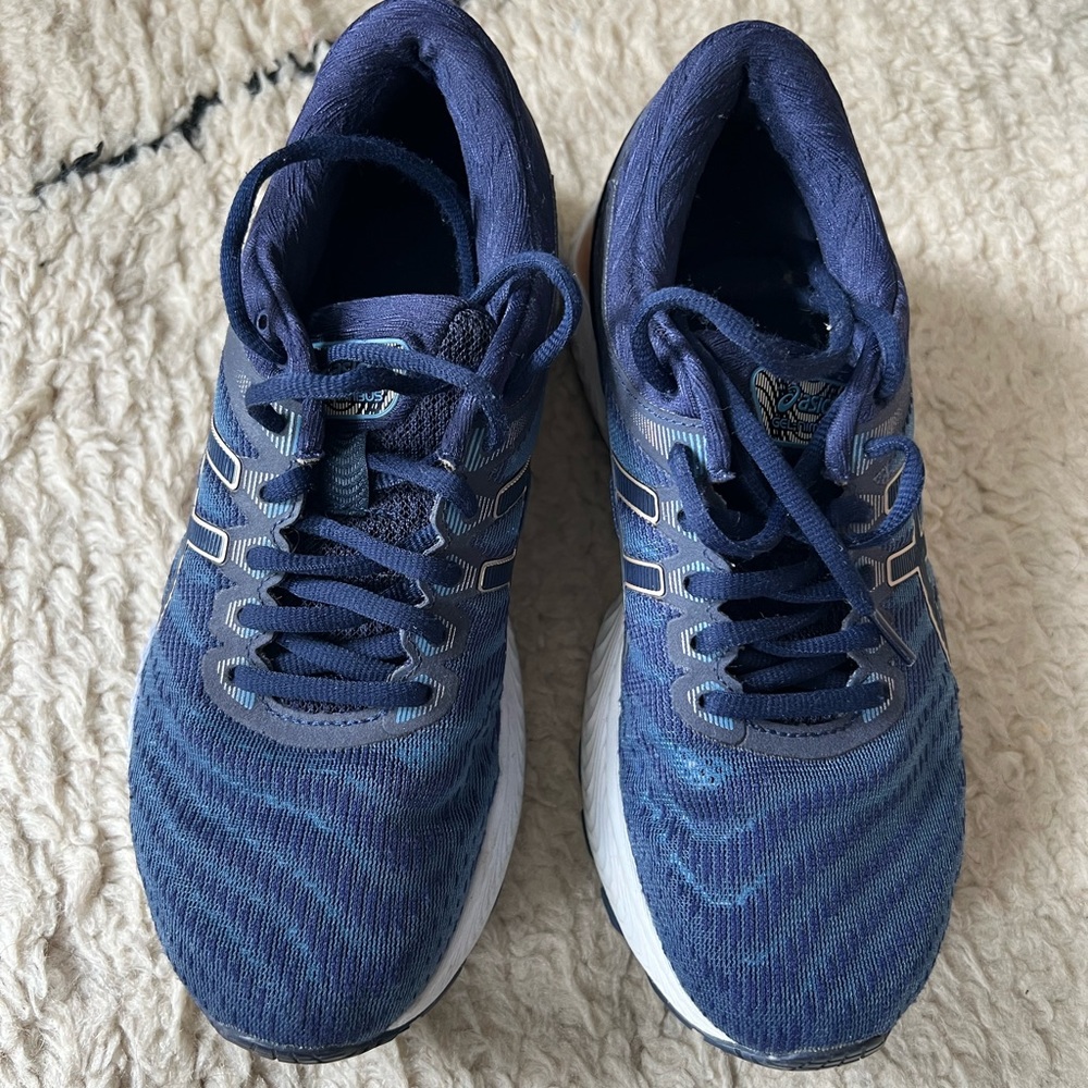 asics gel nimbus 22